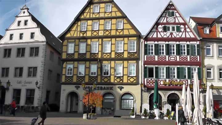 Mooie gevels in het straatbeeld van Bad Mergentheim