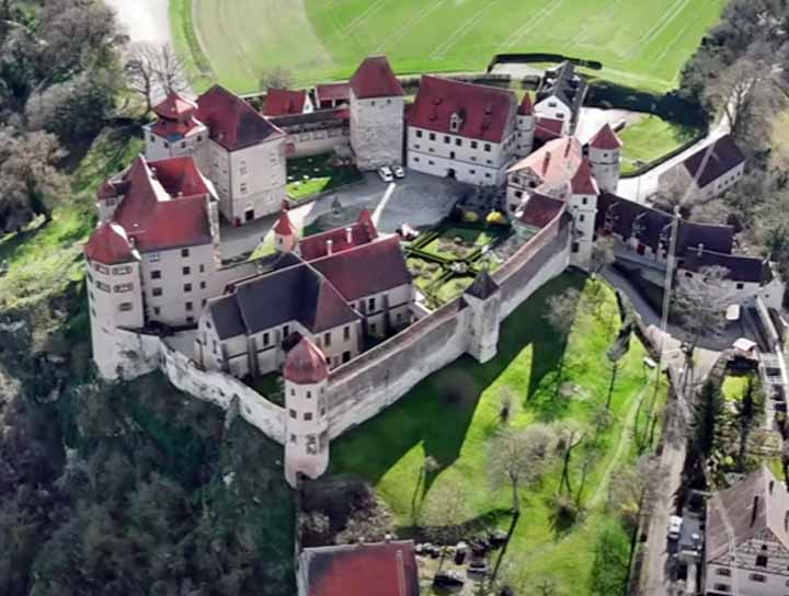 Burg Harburg vanuit de lucht