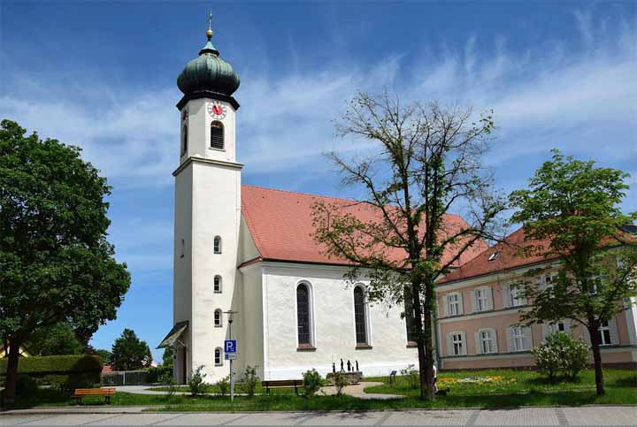 Wallfahrtskirche Maria Egg even buiten Peiting