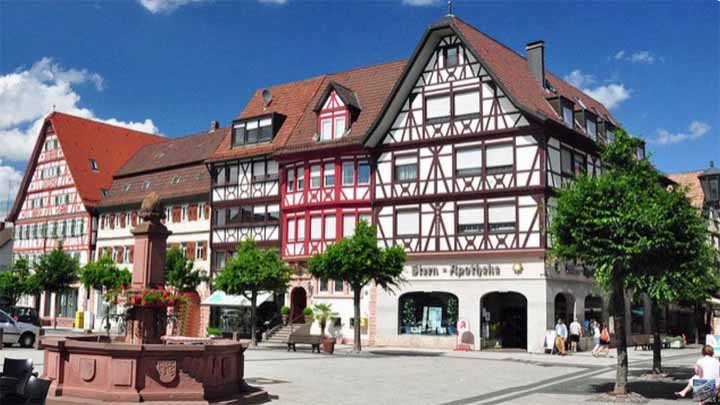 Sternapotheke en het De-La-Roche-Haus