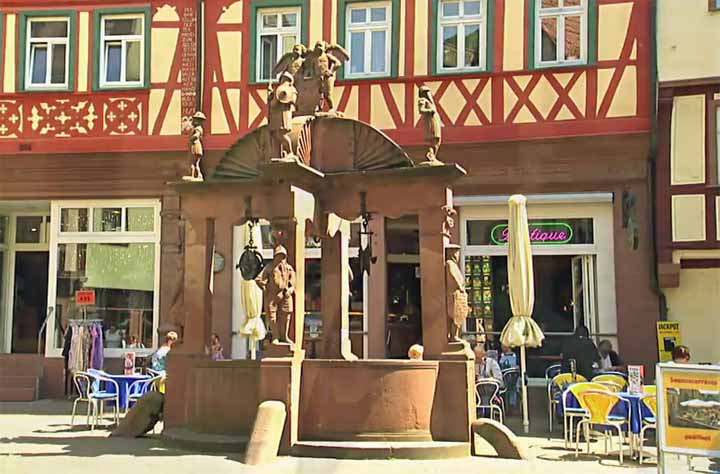 Engelsbrunnen in Wertheim