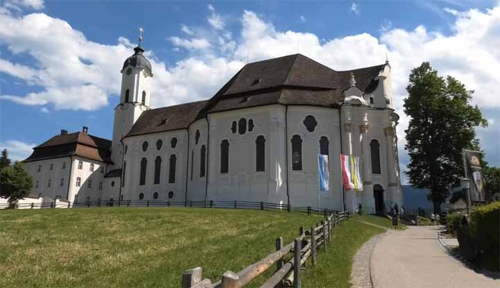De Wieskirche is bijzonder bezienswaardig